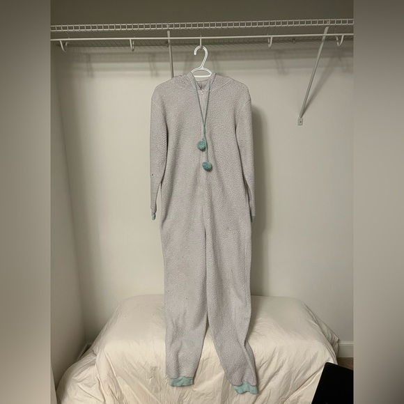 🌸3 FOR 5🌸 George polar bear onesie - Picture 2 of 2
